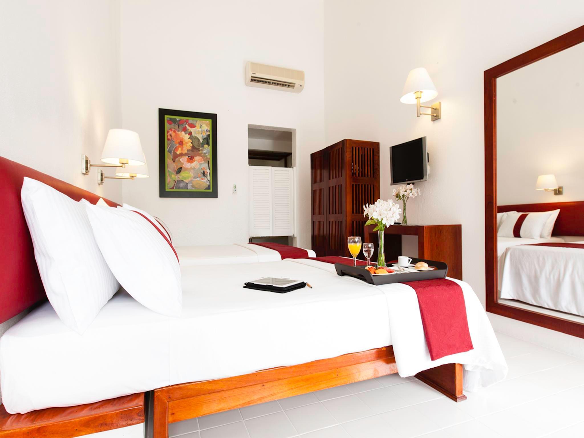 Mision Palenque Hotel Екстериор снимка